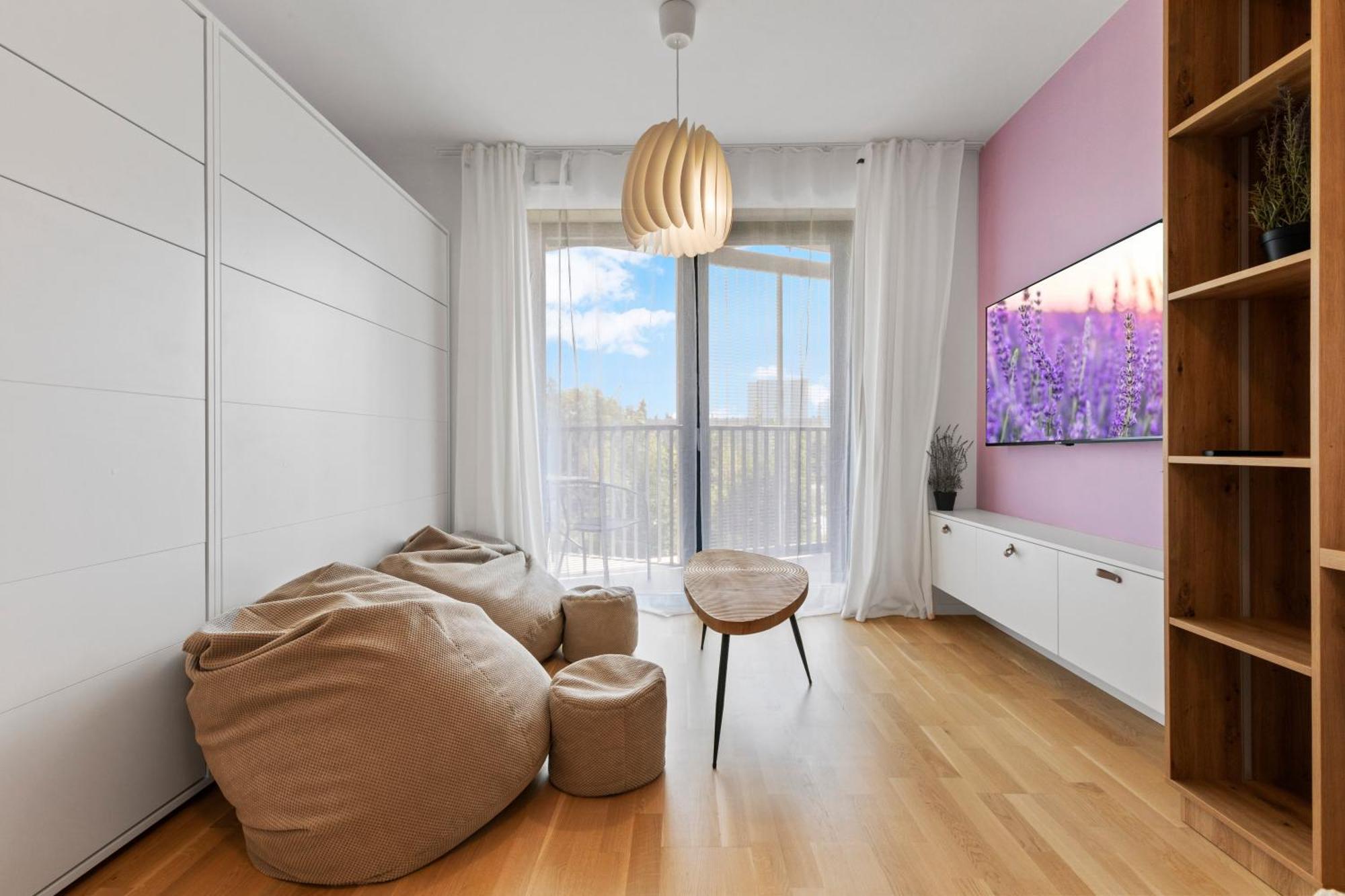 Apartamento Lam Lavender - Free Parking Bratislava Exterior foto